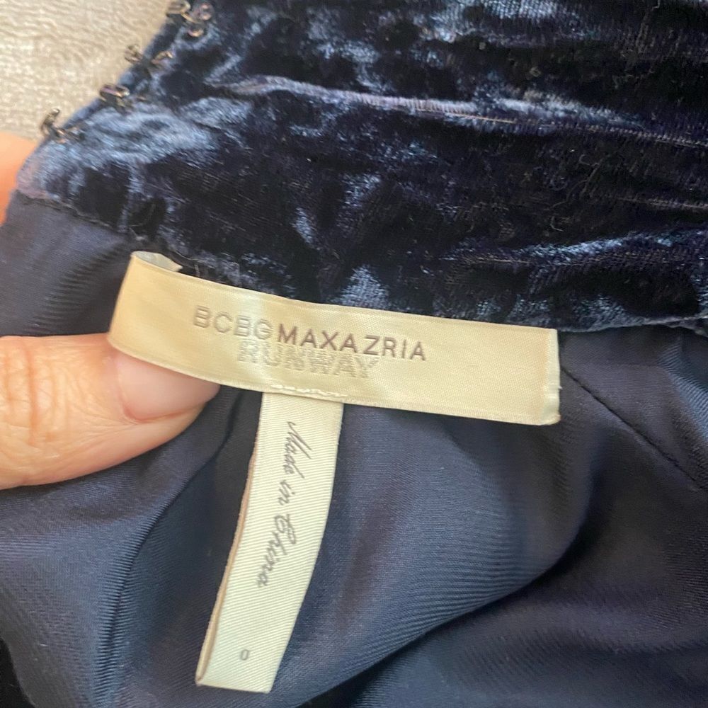 BCBG MaxAzria Runway crushed velvet maxi dress, size 0 - Picture 11 of 12